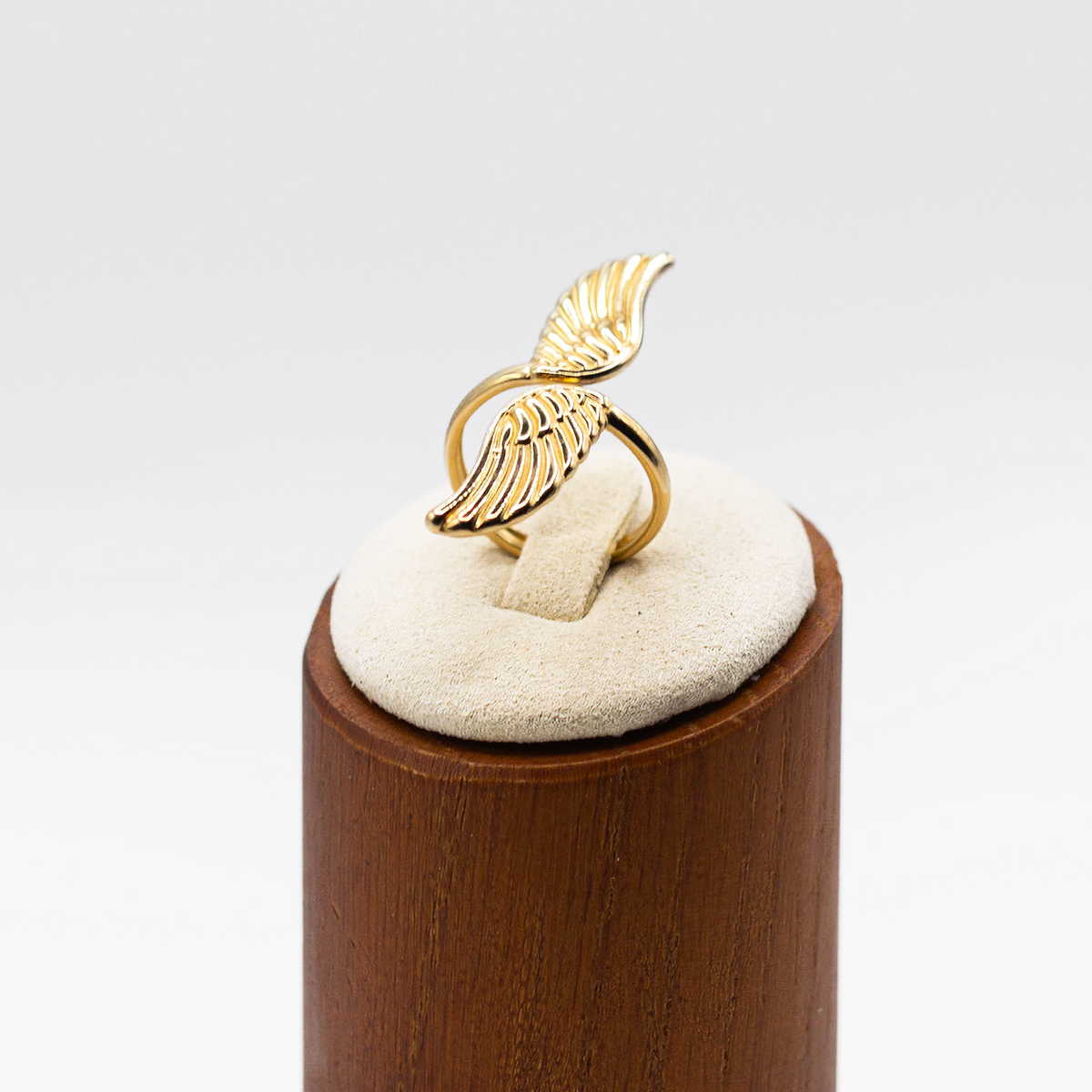 Wings ring
